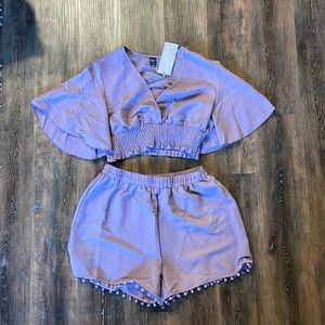 Beautiful boutique lavender 2 piece outfit! NWT!